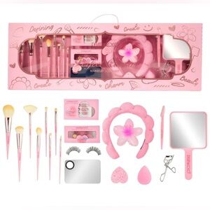 Kevin & Coco Perfect Canvas make up tool set. 💕